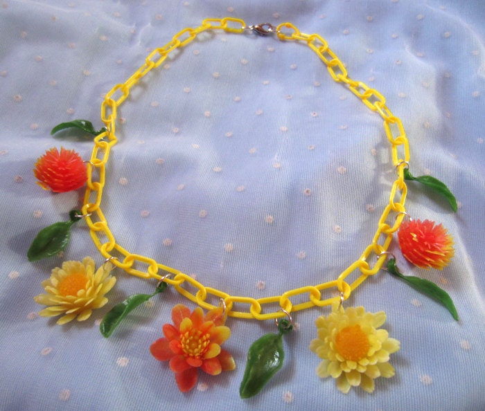 1940s Inspired Chain Necklace - Orange & Yellow Flowers