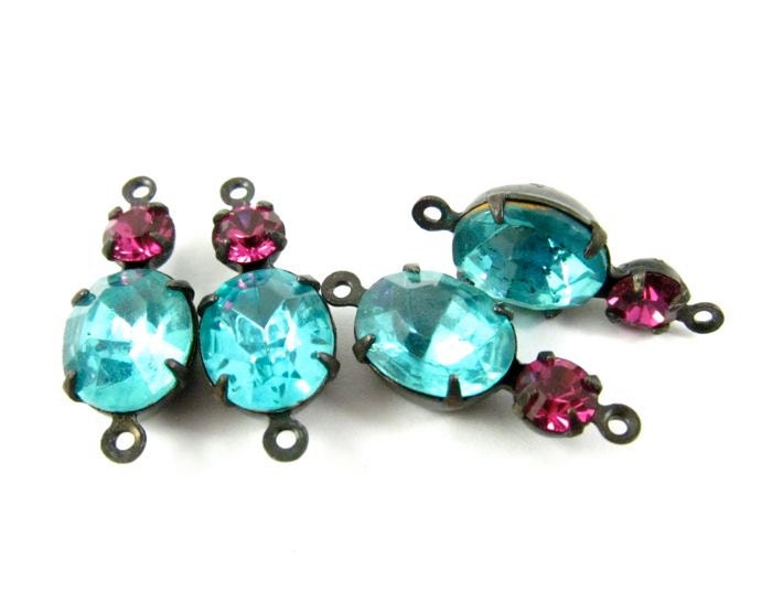 2 - Vintage Glass Stones in 2 Ring Two Stones Black Antique Brass Prong Settings - Fuchsia and Aquamarine  - 21 x 8mm