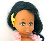 Hawaiian Doll . Sweet ANEKONA Souvenir Keepsake  . Fabulous Grass Skirt Dress and Lei