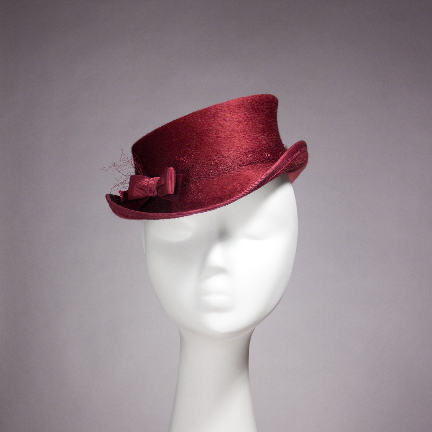 Sleek 'Yvette' Mini Top Hat