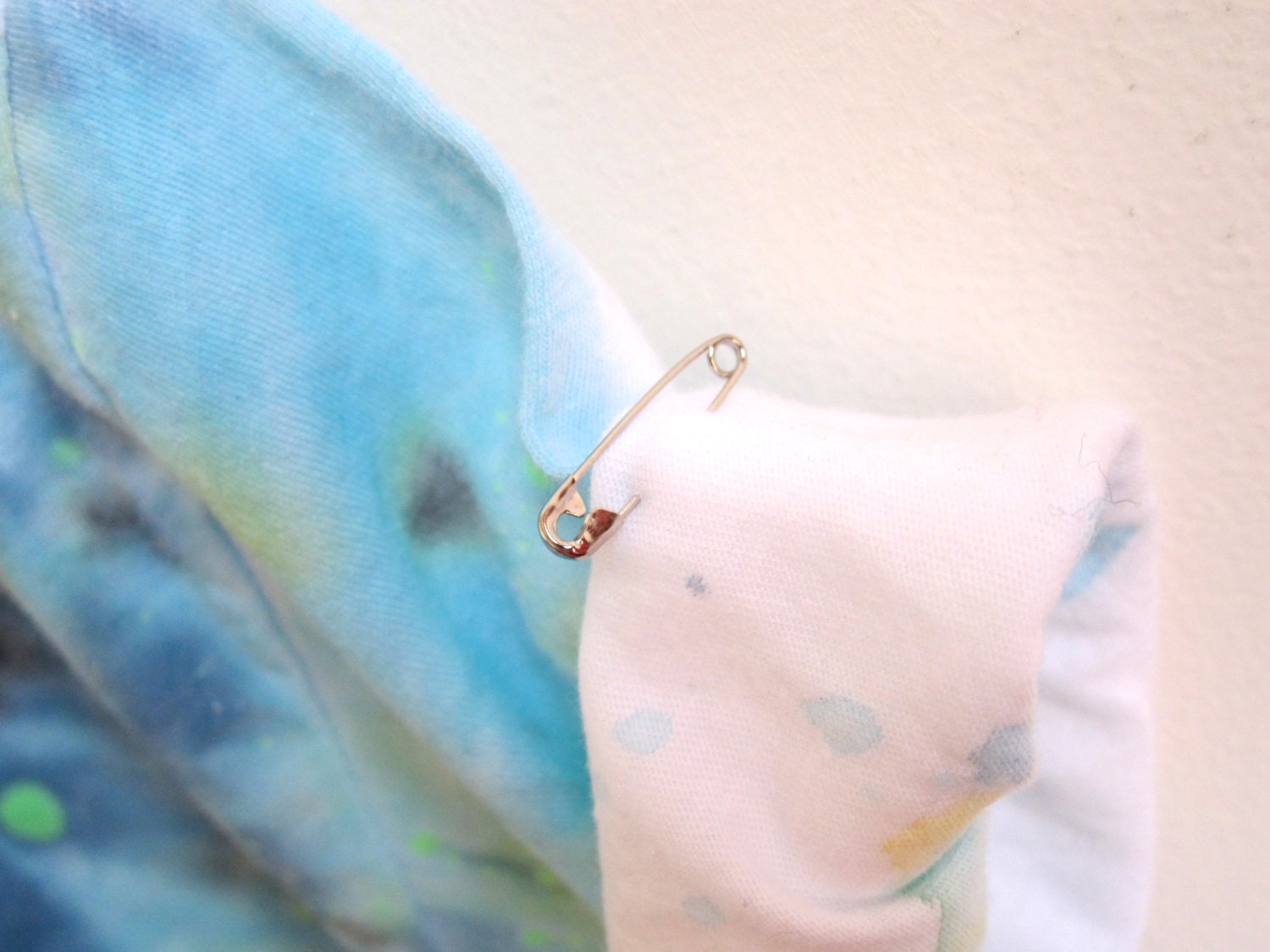 The Original "Splash Dyed" Hand PAINTED Scoop Neck Pinned Rolled Cuffs Tee in White Spectrum Starscape - S M L XL 2XL 3XL