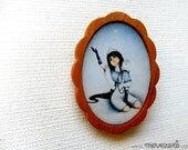 Yule - Illustrated wooden brooch