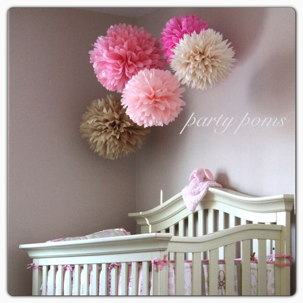 Lovely .. Tissue Paper Pom Poms .. set of 10 .. Wedding Decoration .. Bridal Shower .. Party Decoration .. DIY