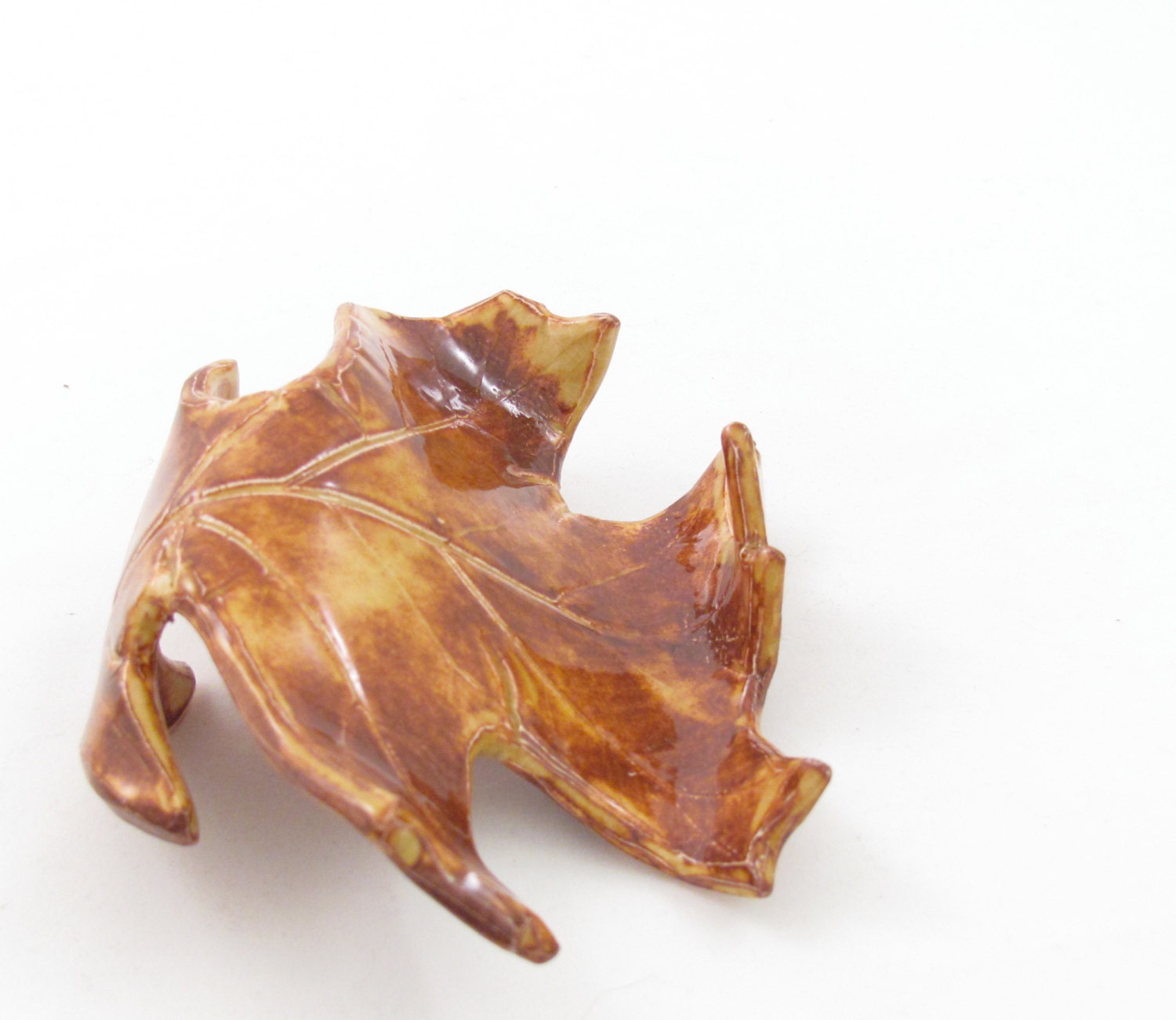 Business card holder - pin oak leaf - autumn flame