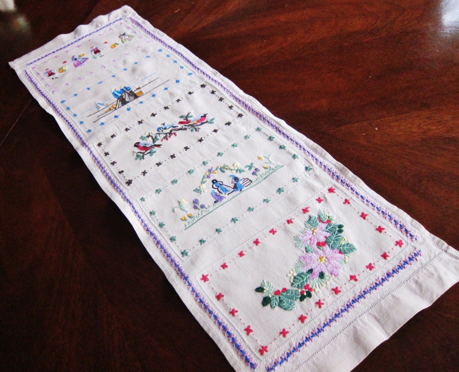 European table runner, wall hanging, folk art, ecru, 1940s ,embroidered