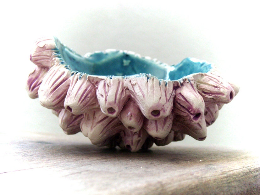 Decorative Sculpture ceramic bowl, sea treasures