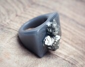 Resin Ring Rough Pyrite Square Shape Chunky Cocktail Ring OOAK size 6.5 dark gray silver rustic eco friendly rusteam