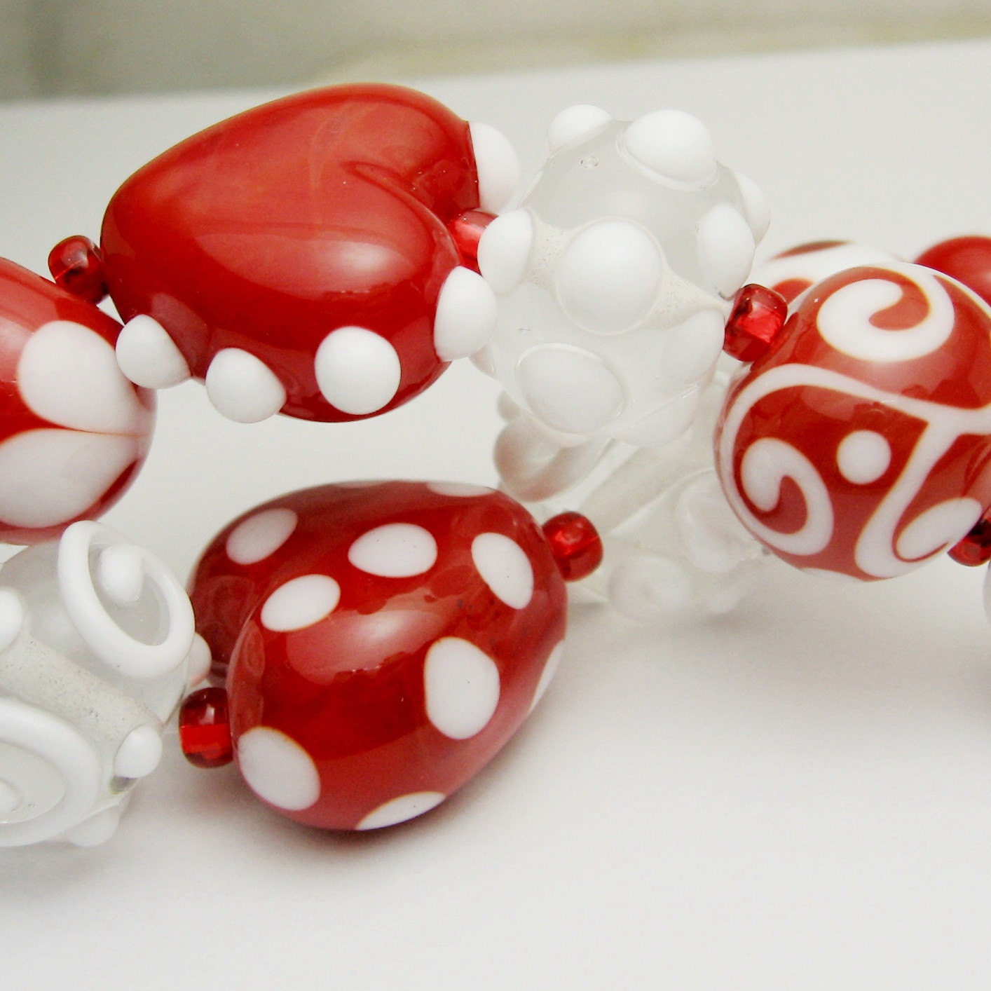 SRA Lampwork Glass Valentine Beads,Red and White, Hearts, 'True Love' - StoneDesignsbySheila