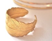 Gold Feather ring - adjustable band