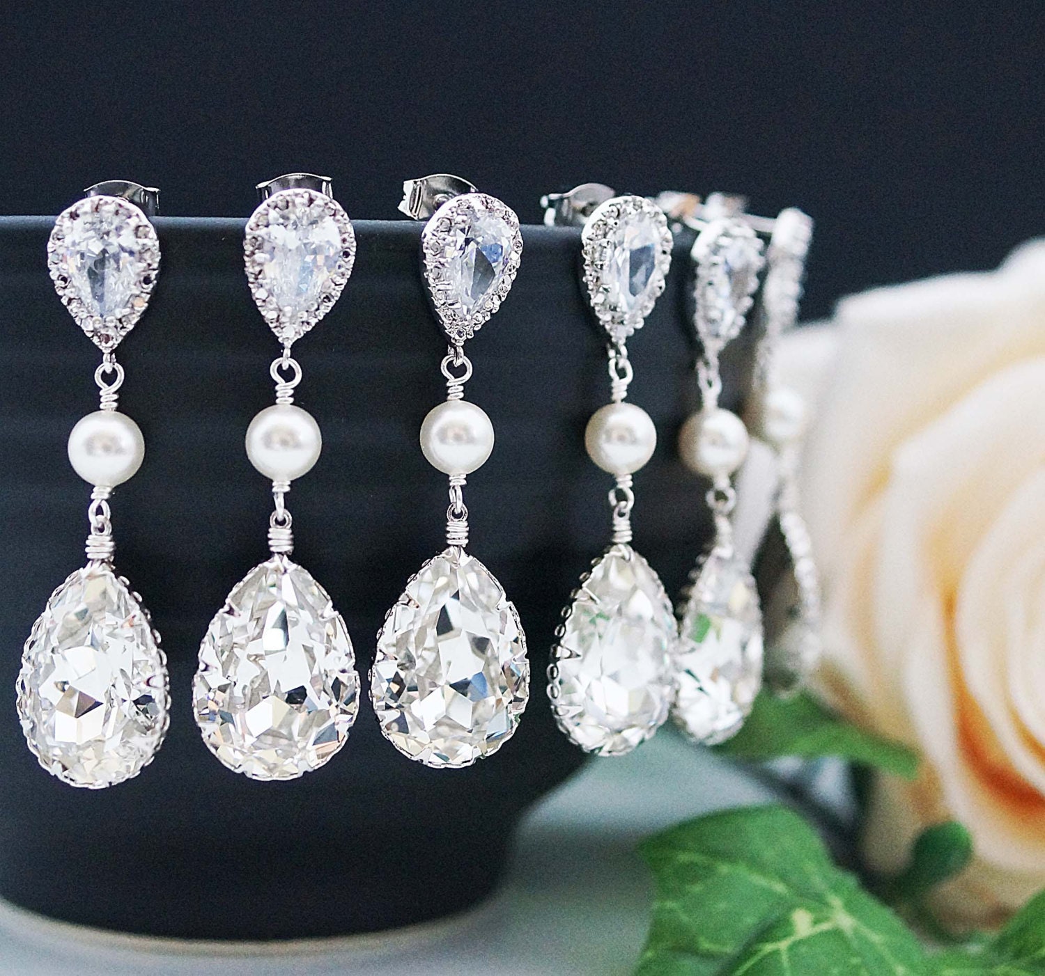 15% OFF SET of 6 Wedding Bridesmaid Jewelry Bridal Earrings Bridesmaid Earrings Clear White Swarovski Crystal and Pearls Tear drops Earring