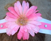 PINK GERBER DAISY & Rhinestone Beaded Pony O Ponytail Clip Hair Clip Hair Bow