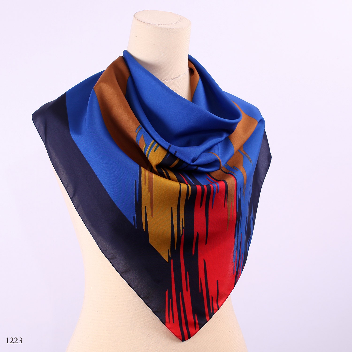 70s Minimalist Style Scarf / Unisex Graphic Scarf in Blue