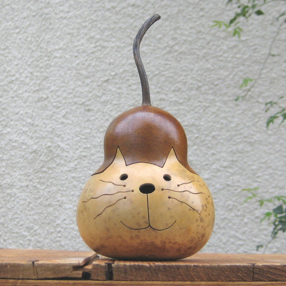 Kitty Cat Gourd Natural Hand Carved Centerpiece Decoration (with removable lid)