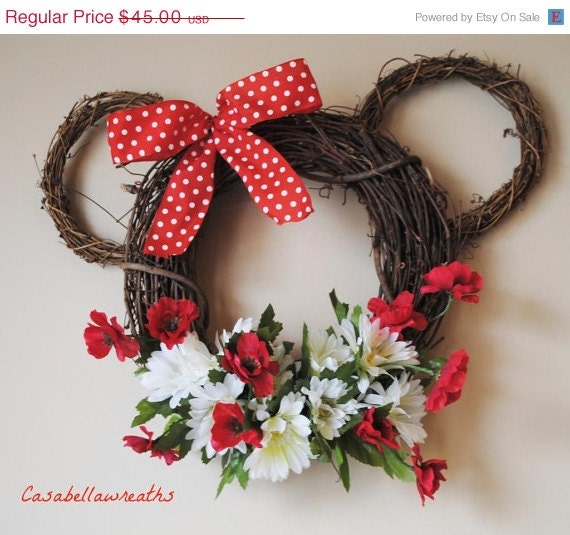 25% Off Minnie Mouse Wreath, Floral Wreath, Flower Wreath, Disney Wreath