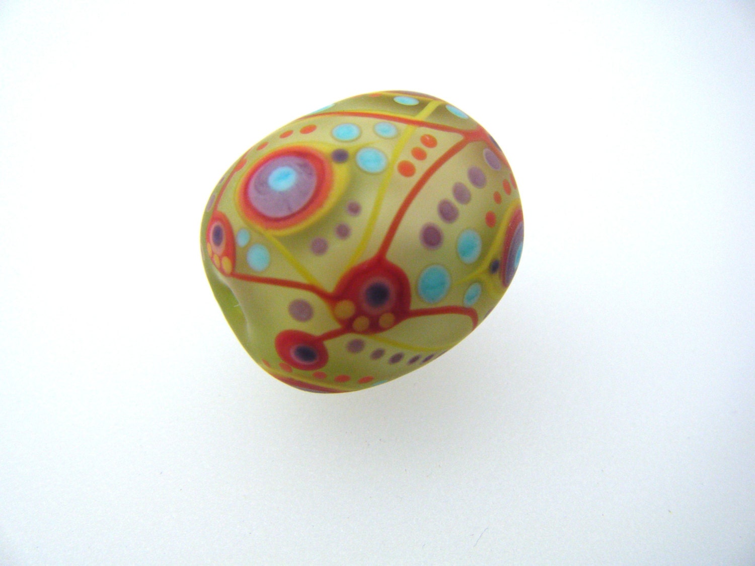 Moogin -Pale apple mint green tapestry oval lampwork etched focal bead-  SRA