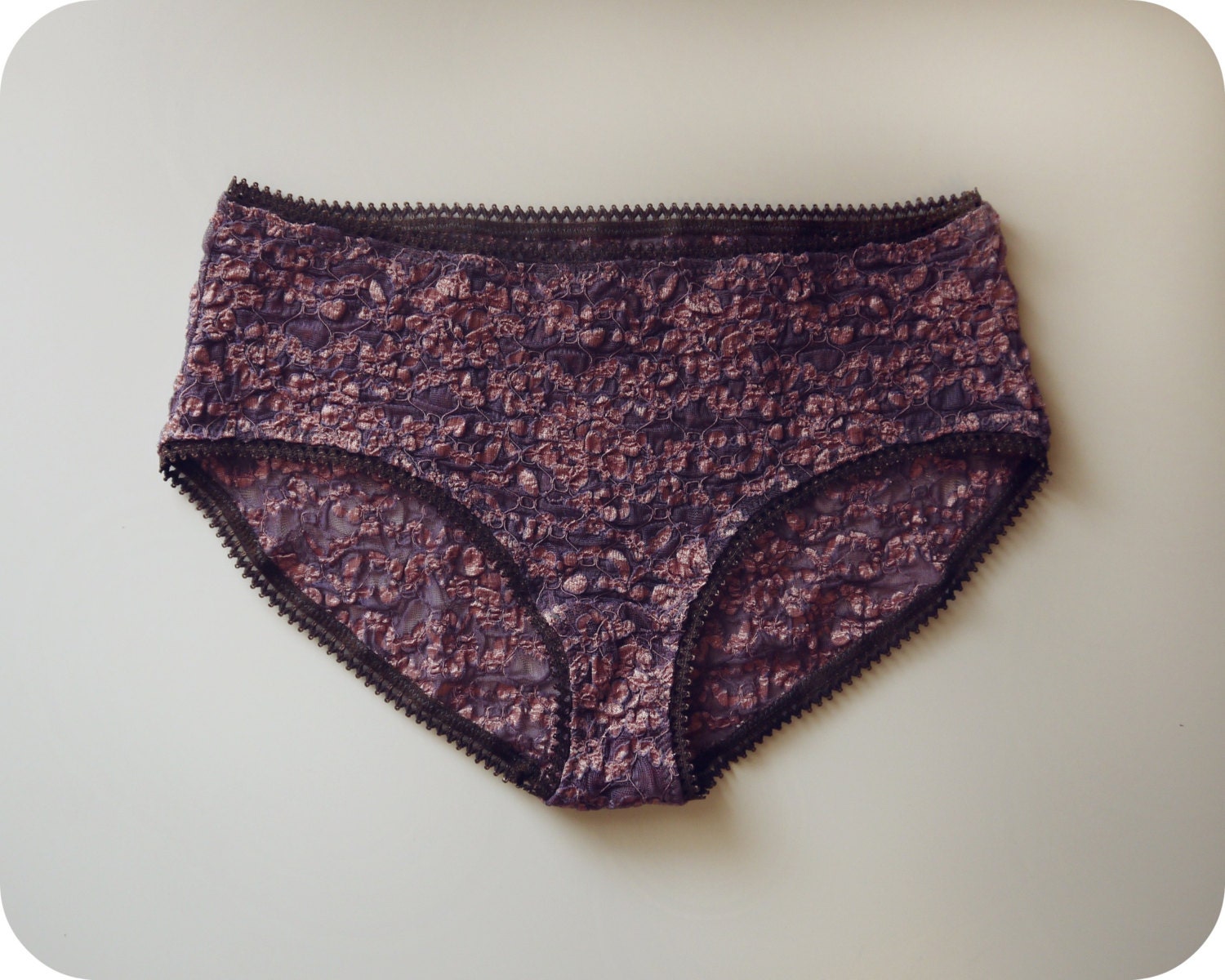 Mid-Rise Dusty Purple Lace Boyshort Panties