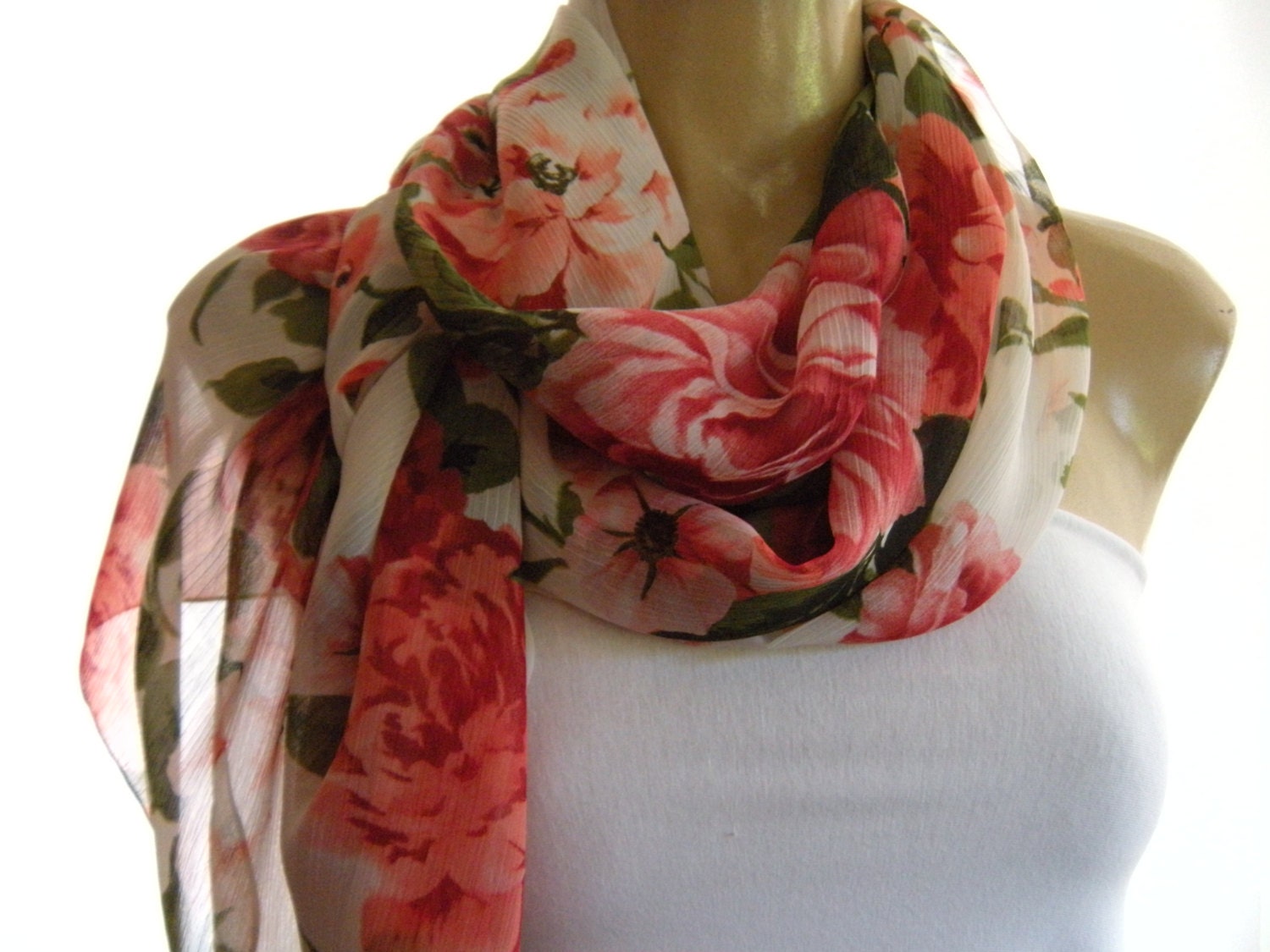 Gorgeous Blooms...Pink and Watermelon red...Floral.....Crinkled Chiffon...Chiffon scarf.. Parisian Neck Tissu...