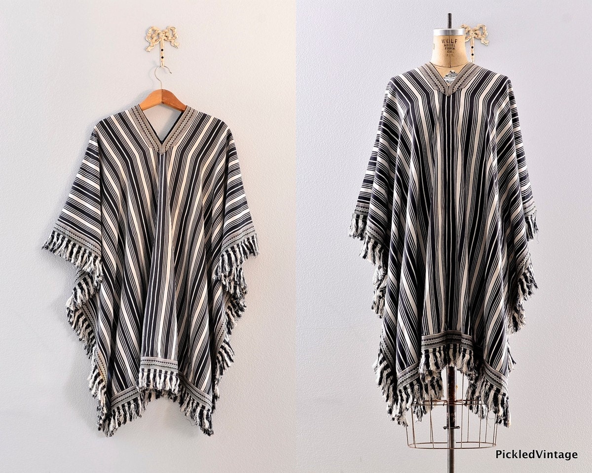 vintage cape -  fringed cape  / vintage cotton fringed cape