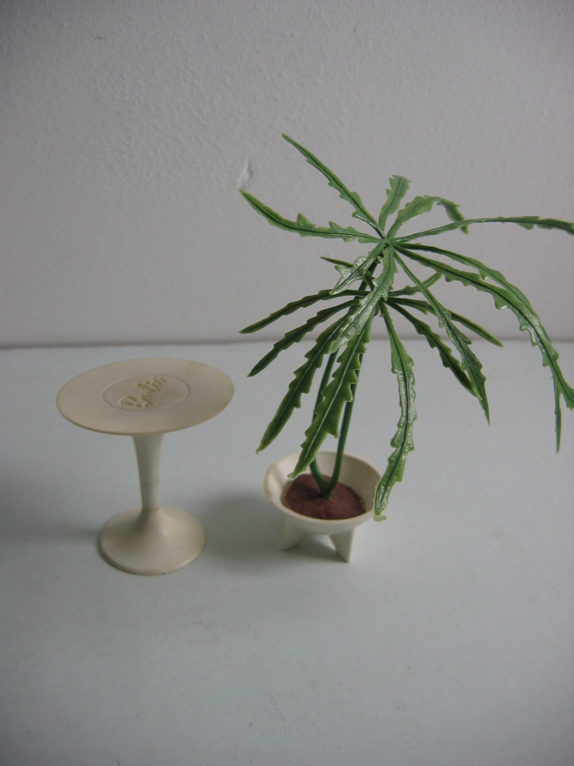 Vintage Barbie Bullet Planter, Plant and Modern Table.  Go Together Furniture.  Mattel 1963.