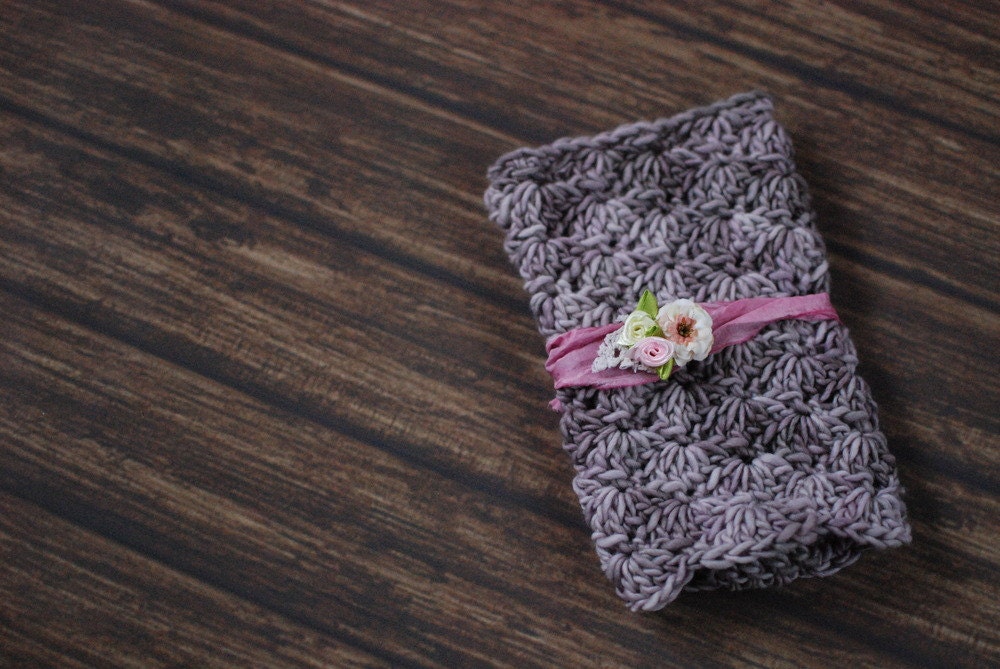 Newborn Prop Romper - Scallop in "Pearl", Newborn Photo Prop, Baby Girl Romper, Handmade Knit Romper