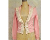 Cashmere Lace & Brooch Cardigan Pink L upcycled vintage guilloche blue brooch