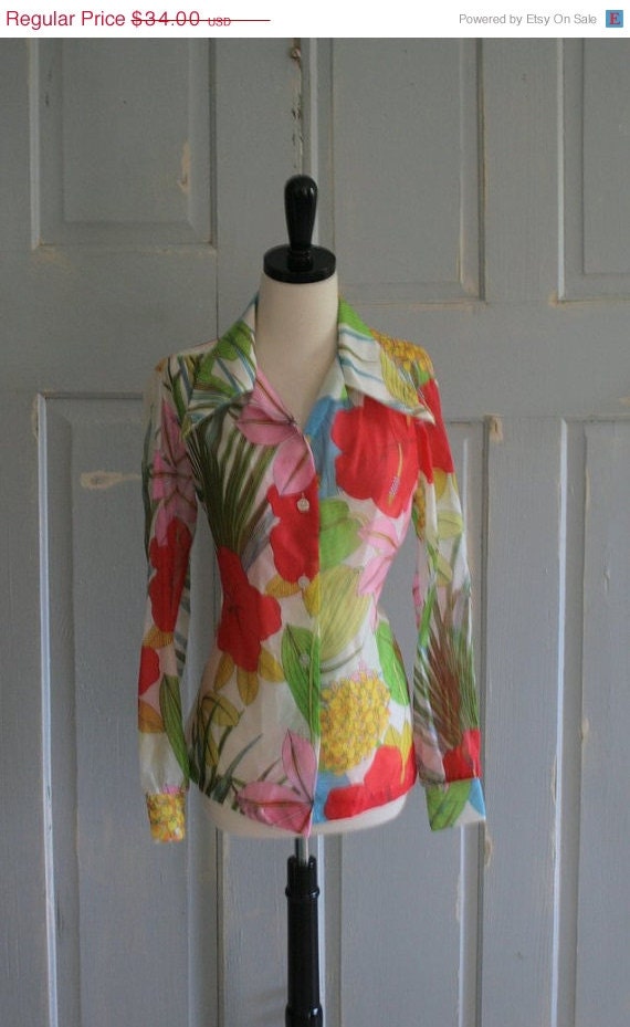 SALE Vintage 1970s Blouse 70s Mod Floral Hippie Abstract Bold Bright Semi Sheer Blouse Womens Size Medium Large