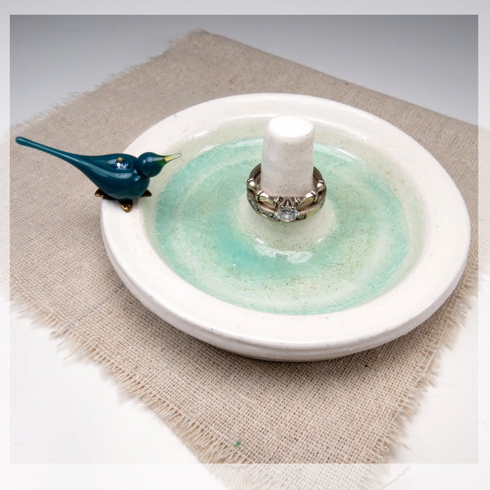 Custom ring holder, blue bird wedding ring stand, love birds jewelry dish, ring catcher