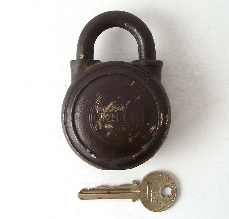 vintage yale padlock with key works lock locking metal old retro mid century modern mens accessories accessory