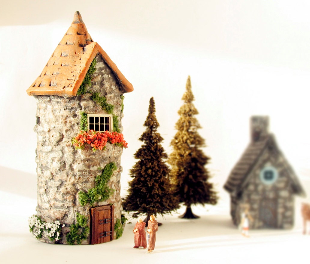 The Hermitage - Handmade Small Round Stone Sanctuary - French Country House - HO Scale