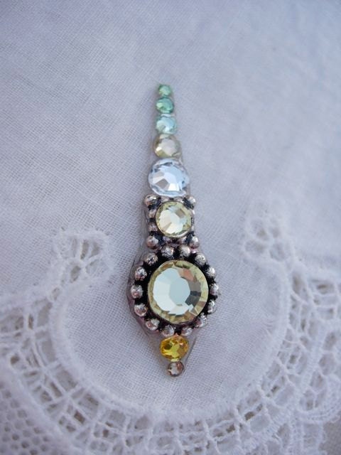 Lemon Lime Tikka Bindi - swarovski crystal tribal belly dance bindi