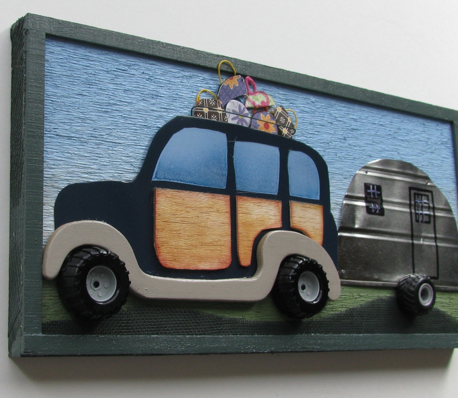 decorative wall art - retro inspired - Travlin Woody - salvaged tin
