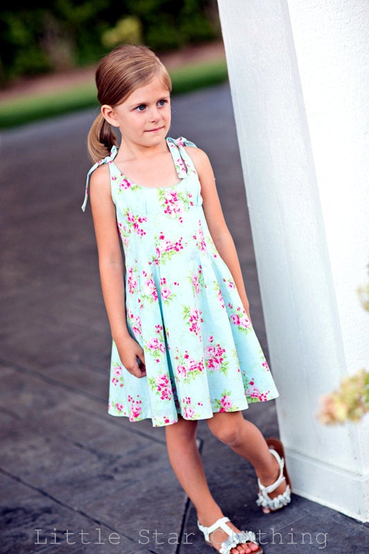 girls dress l size 4 l summer boutique sundress in sky blue floral cotton fully lined l handmade l Ready to Ship