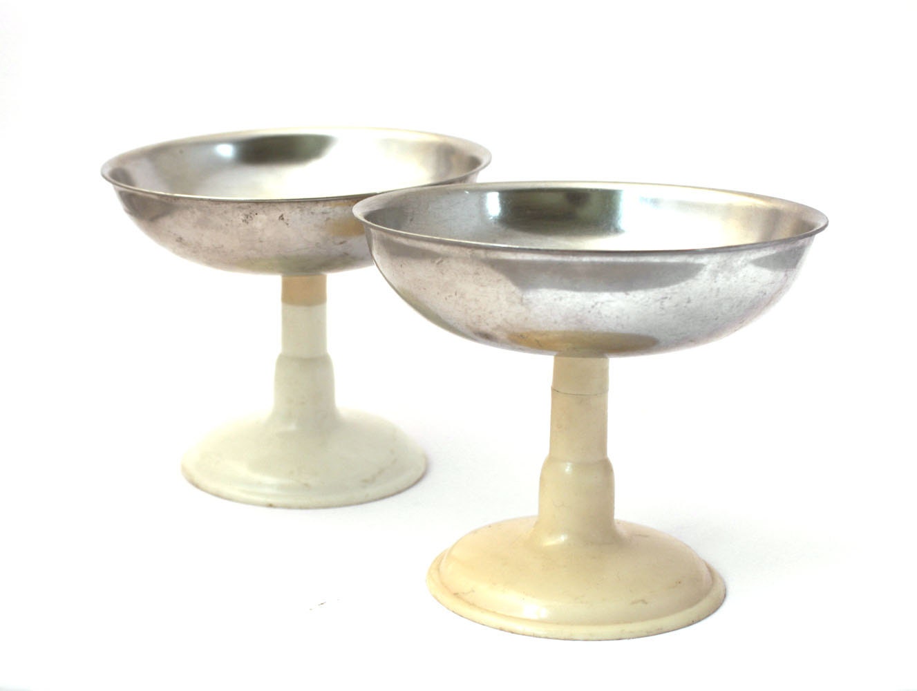 Vintage dessert bowls, soviet dessert bowls, 2 vintage dessert bowls, candy dish, ice cream dishes