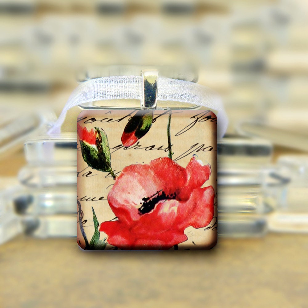 SALE Poppy Pendant - vintage style