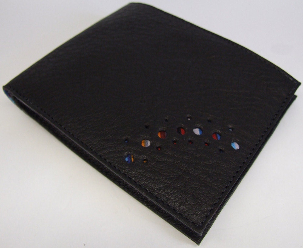 Black leather wallet with multicolour geometric lining