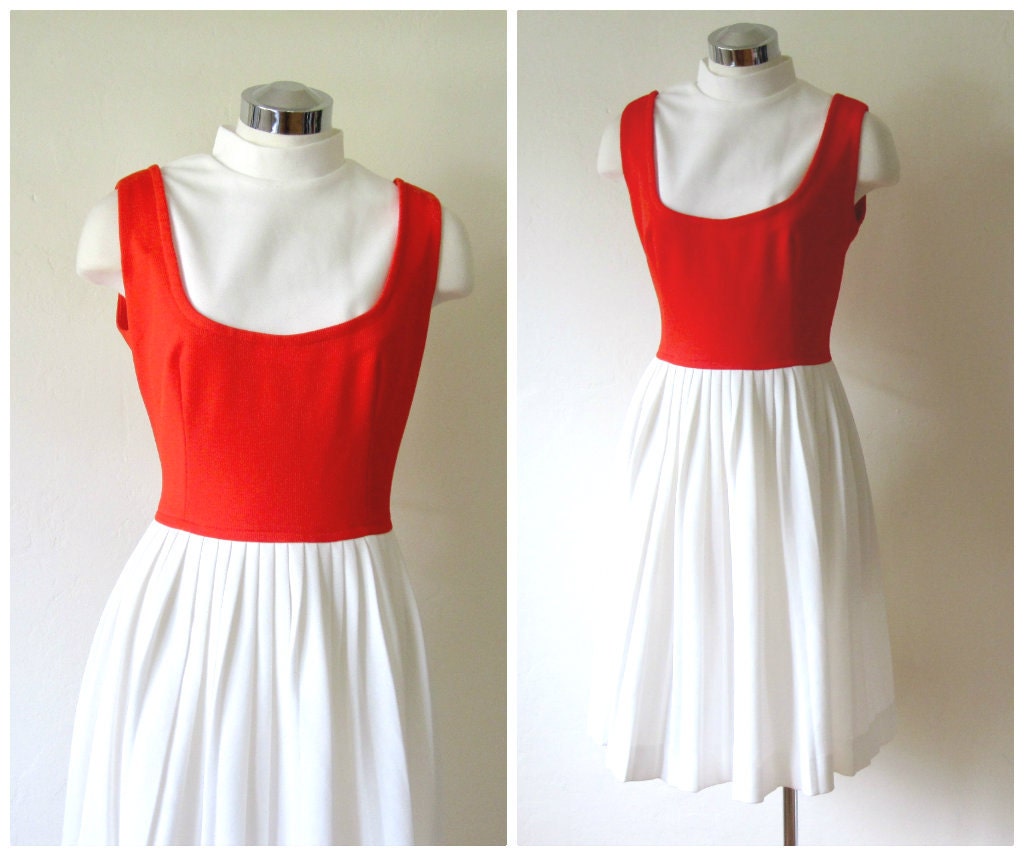 SALE Vintage 1960's Party Dress // Full Skirt // s - m