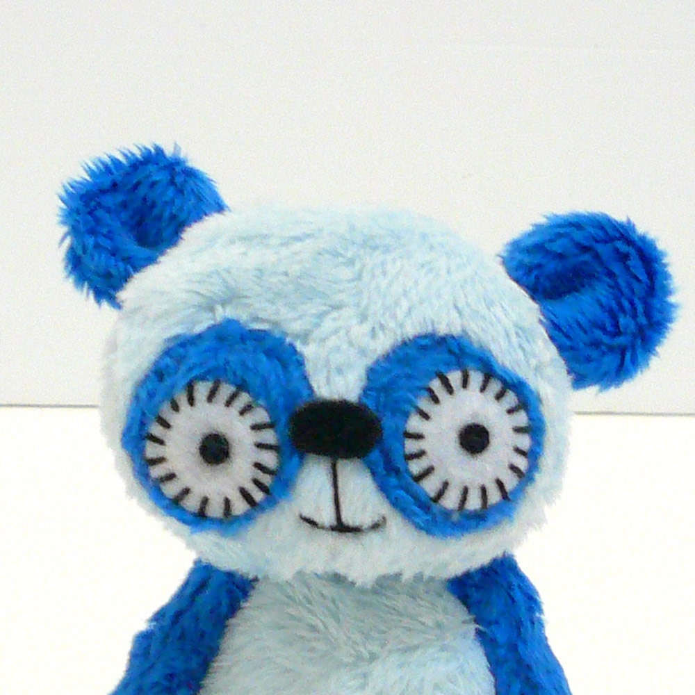 Quizenbeury  the mini panda monster