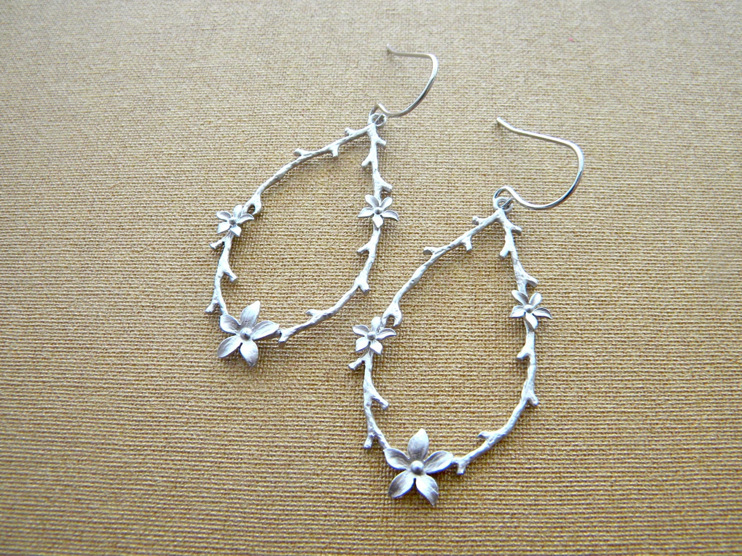 Flower Earrings.  Silver.