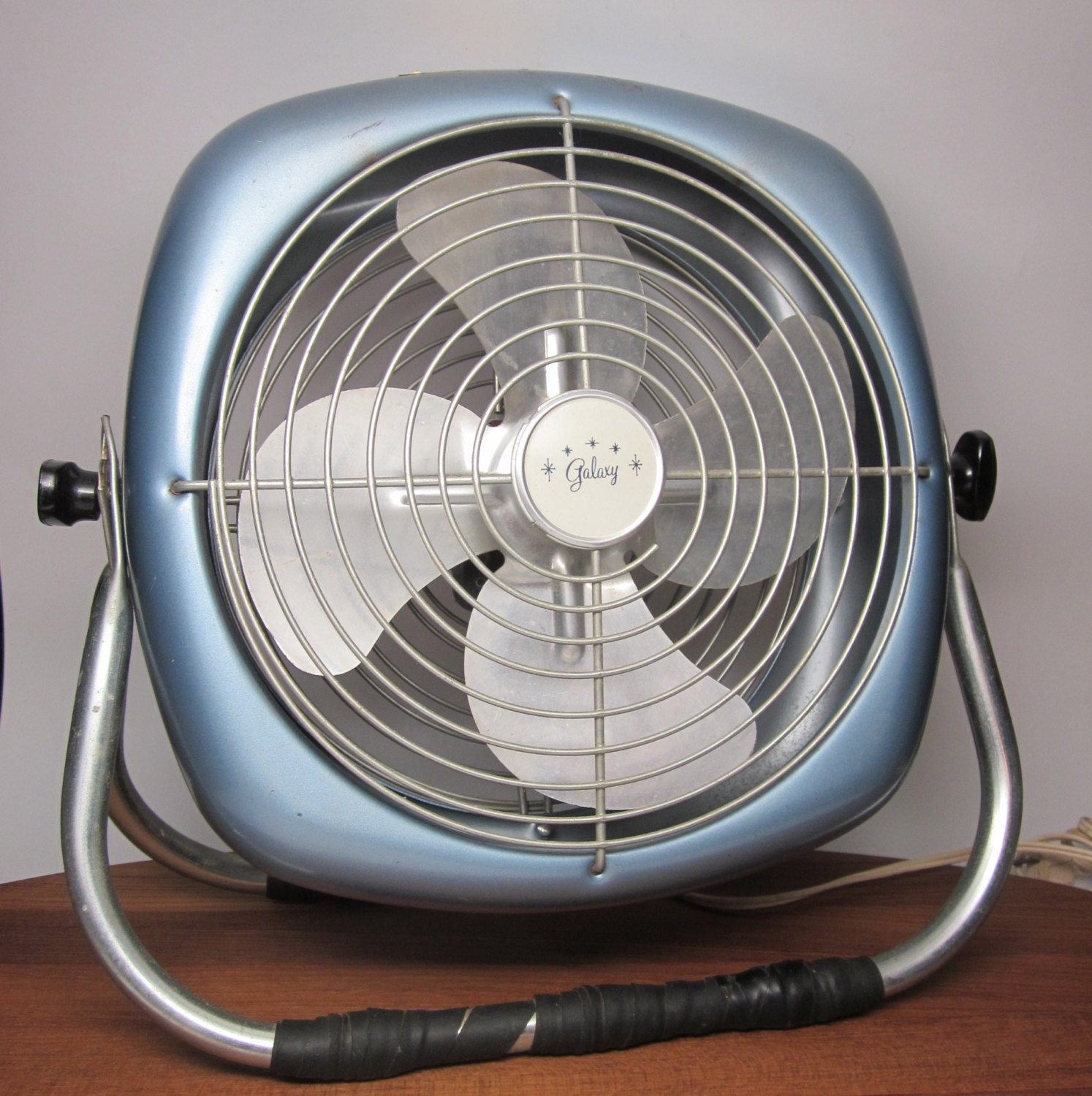 Galaxy Metal Portable Fan - model 52-10