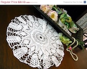 ON SALE White Crochet Lace Doily - Pineapple Patterned - Vintage Crochet Linens 9852