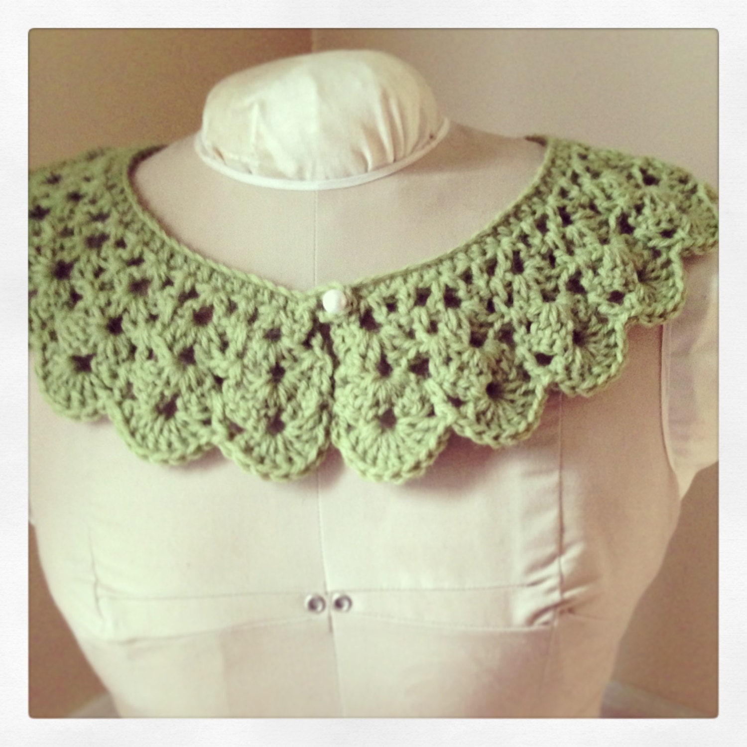 Crochet collar, Peter Pan collar, Detachable crochet collar, Sweet Pea- NEW