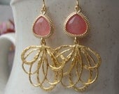 ISTAMBUL - Gold Chandelier with pink stone, classy, casual style, dangle chandeliers, gold earrings, mod jewelry, bridesmaids gifts