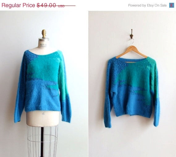 25% OFF FLASH SALE Vintage 1980s bright blue and green angora sweater