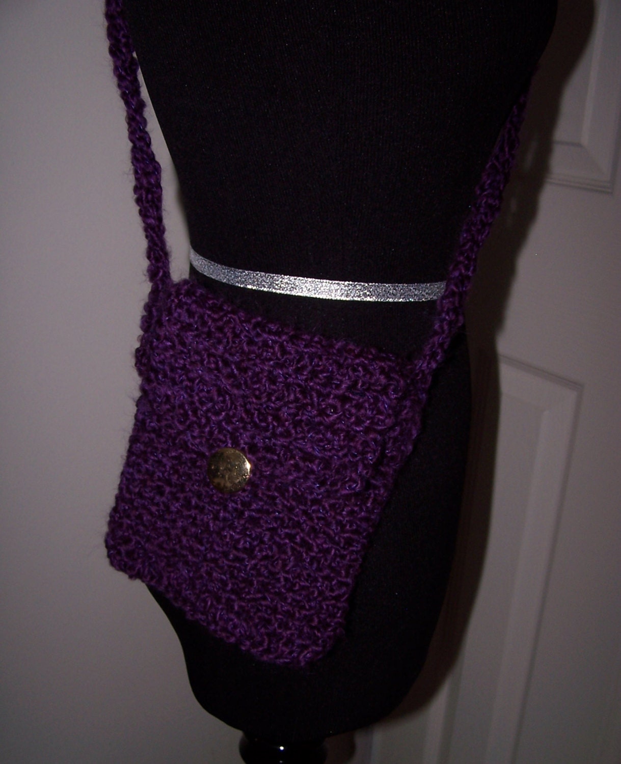 Smartphone Clutch, Plum Purple Crochet Pouch, Mini Purse, Purse for Women and Teen Girls, Crocheted Bag, Accessories, Crocheted Clutch
