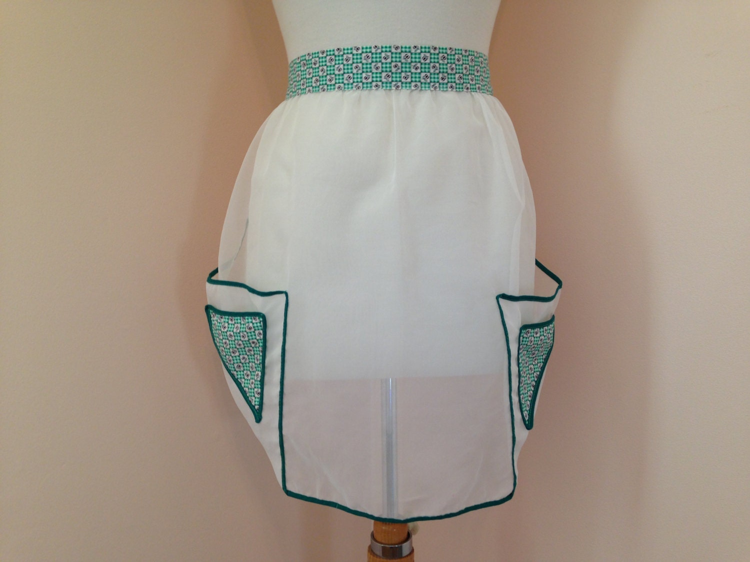 1950s Sheer White Green Floral Gingham Vintage Apron