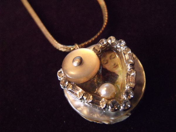Necklace, my funky valentine with antique buttons