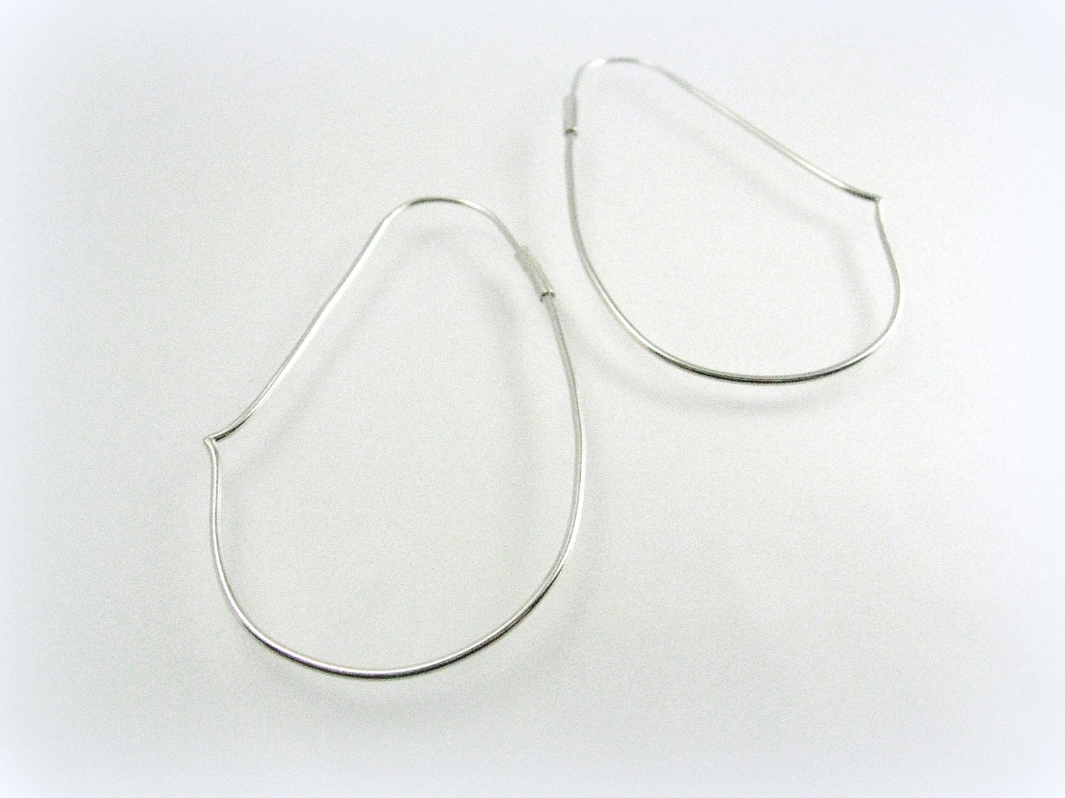 single thorn hoop earrings sterling silver