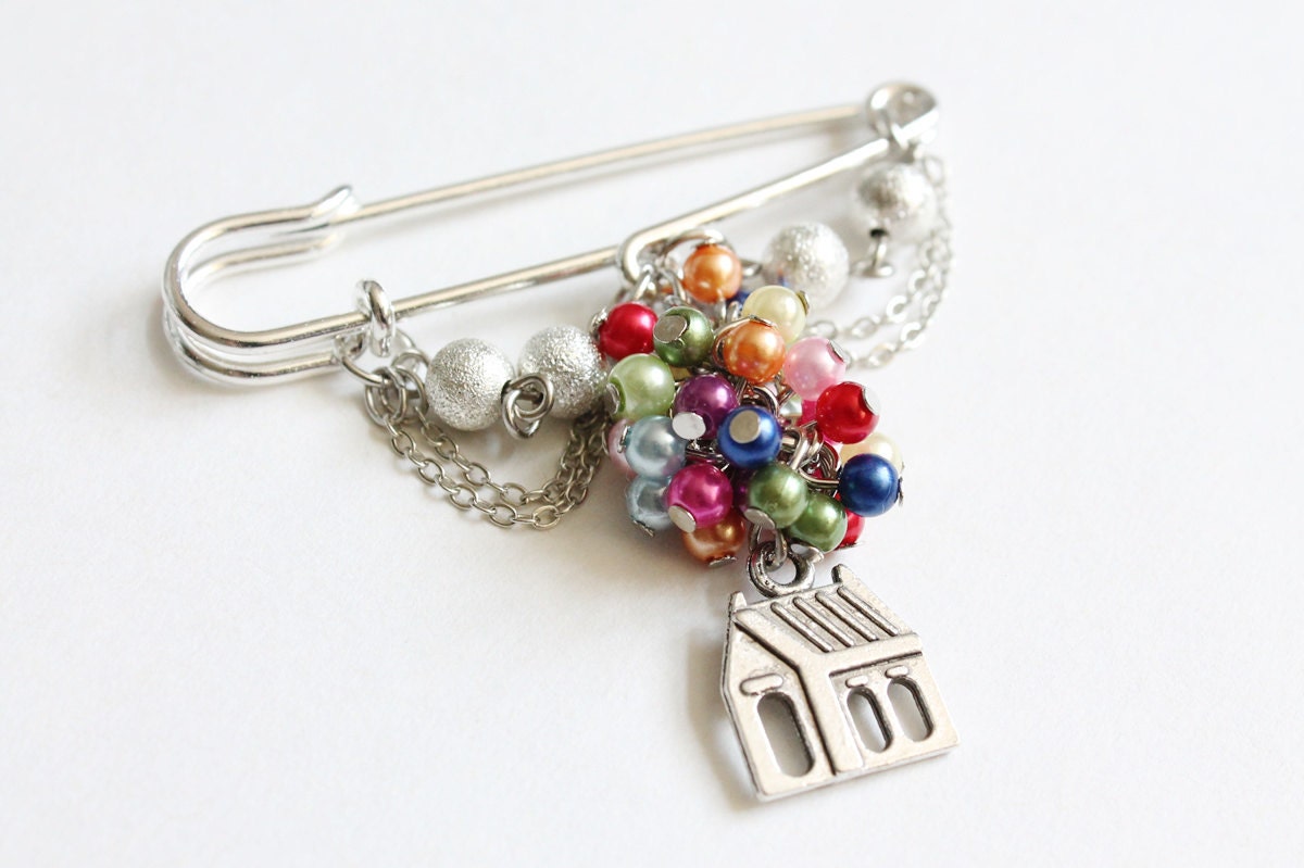 Flying House Kilt Pin