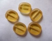 Beads, Czech Glass, Table Cut, Matte - Pale Yellow, Flat Oval, 14x12mm Pkg Of 4