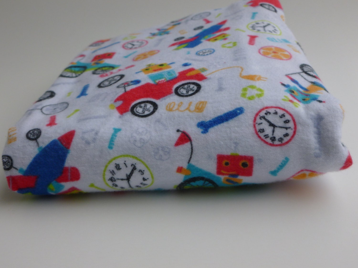 Flannel Fitted Crib Sheet - Grey Robot